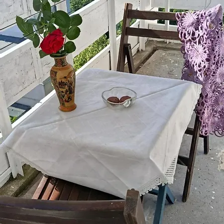Seagull Livingston Sleeps 6 Apartment Varna